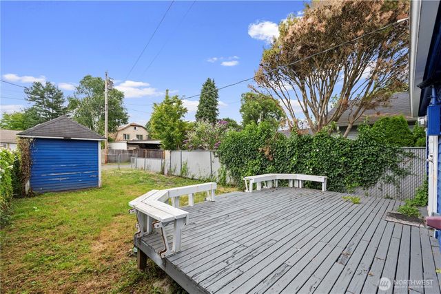 2410 State Street, Everett, WA 98201
