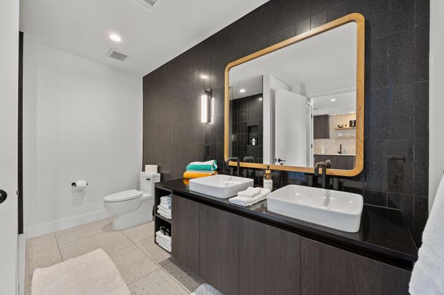 48 East Ave 3006, Austin, TX 78701