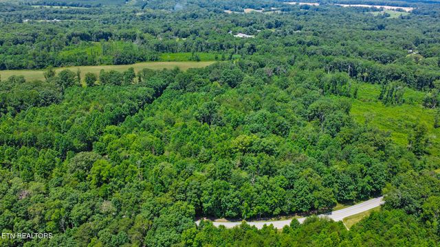 12902 Lantana Rd, Crossville, TN 38572