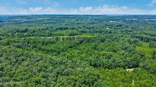 12902 Lantana Rd, Crossville, TN 38572