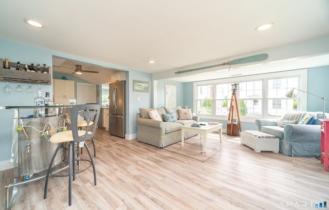 25 River Avenue, Old Saybrook, CT 06475