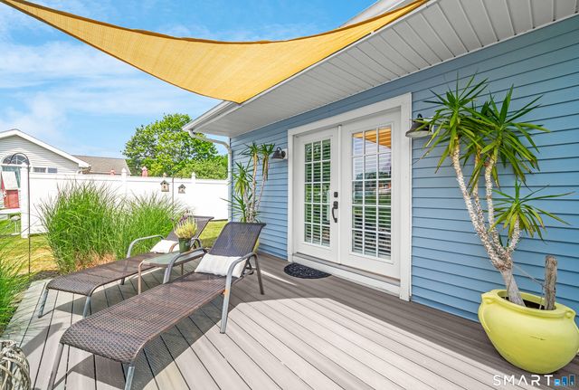 25 River Avenue, Old Saybrook, CT 06475