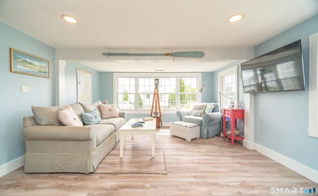 25 River Avenue, Old Saybrook, CT 06475
