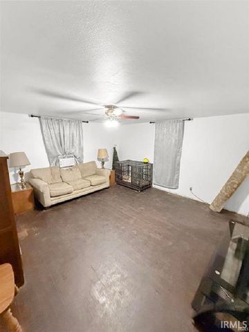 1013 N Third Street, Boonville, IN 47601