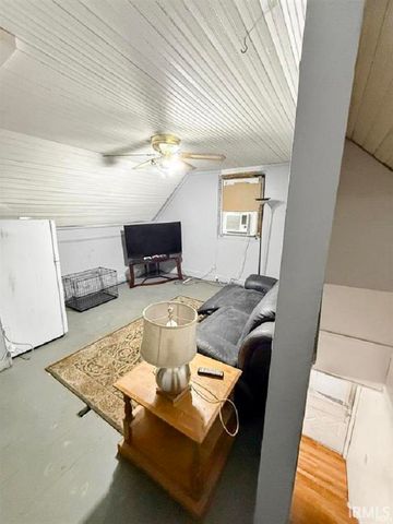 1013 N Third Street, Boonville, IN 47601