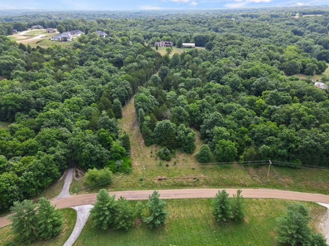 S HIGH POINT LN, Columbia, MO 65203