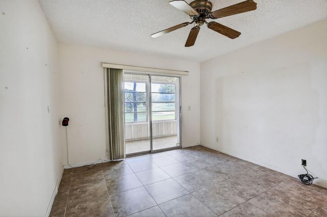 850 SW 133rd Ter 118 B, Pembroke Pines, FL 33027