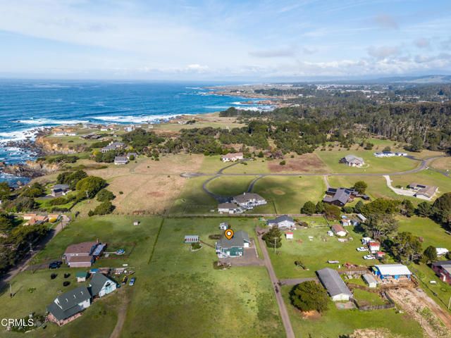 33440 Pacific Way, Fort Bragg, CA 95437