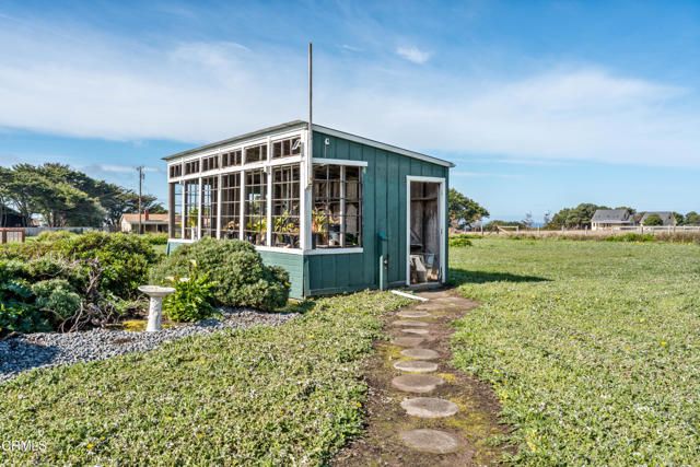 33440 Pacific Way, Fort Bragg, CA 95437