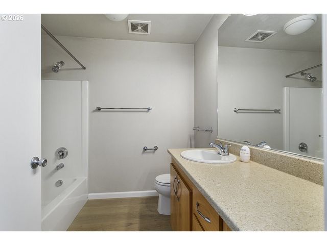 1125 Nw 9TH Ave 410, Portland, OR 97209