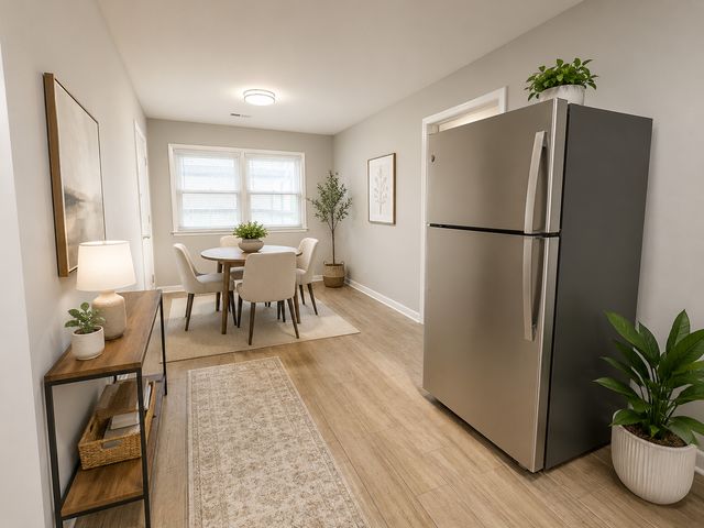 342 E Russell Street 2, Barrington, IL 60010