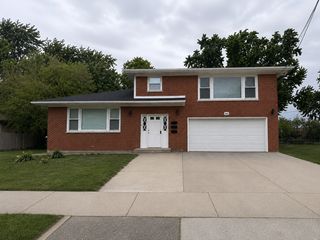 342 E Russell Street 2, Barrington, IL 60010