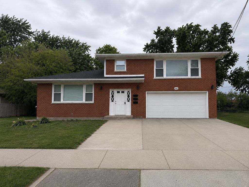 342 E Russell Street 2, Barrington, IL 60010