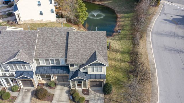 1040 Woodbury Falls Dr, Nashville, TN 37221