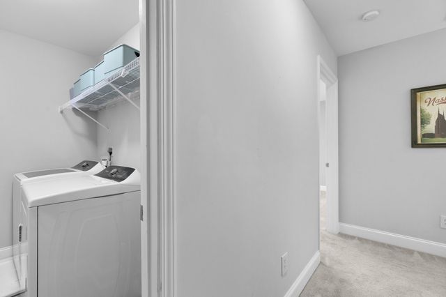 1040 Woodbury Falls Dr, Nashville, TN 37221