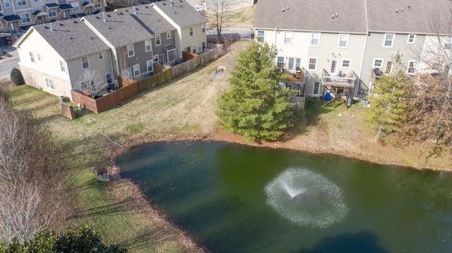 1040 Woodbury Falls Dr, Nashville, TN 37221