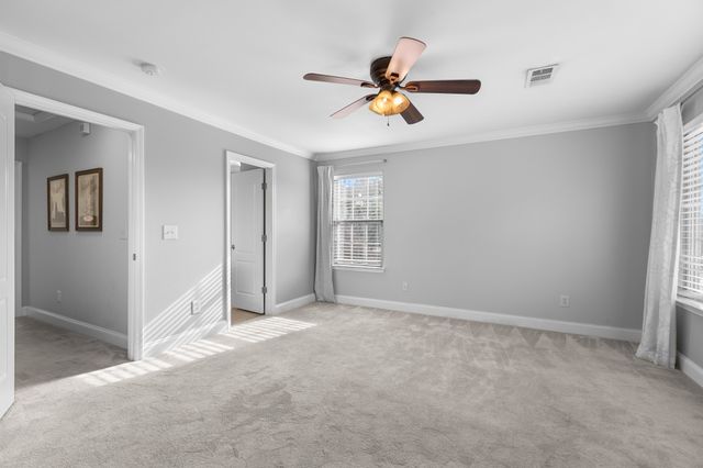 1040 Woodbury Falls Dr, Nashville, TN 37221