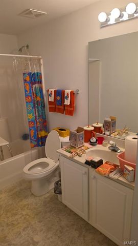 1129 Piepers Glen Lane 8A, O'fallon, MO 63366