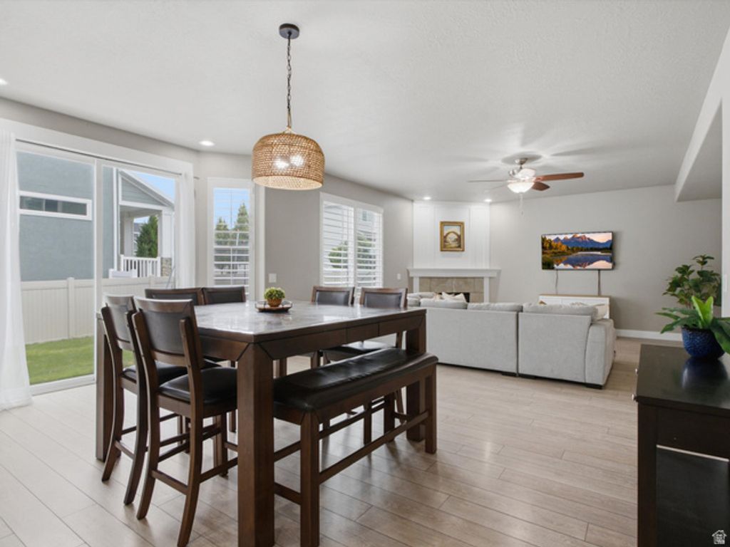 3827 W COASTAL DUNE DR, South Jordan, UT 84009 — photo 5
