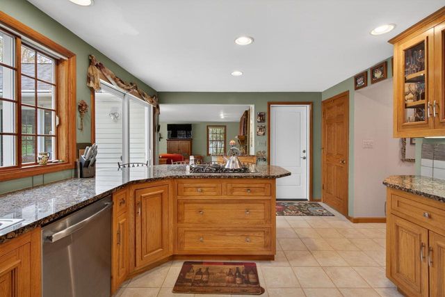2429 MORNING STAR TRAIL, Green Bay, WI 54302