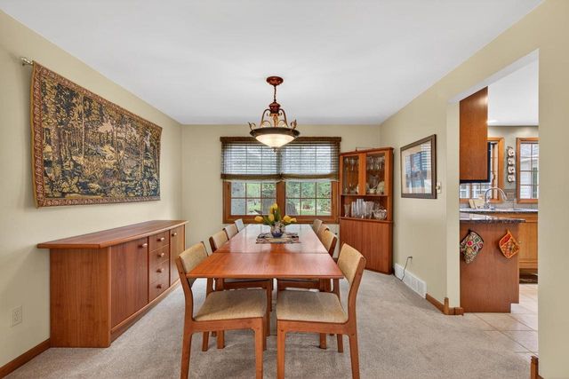 2429 MORNING STAR TRAIL, Green Bay, WI 54302