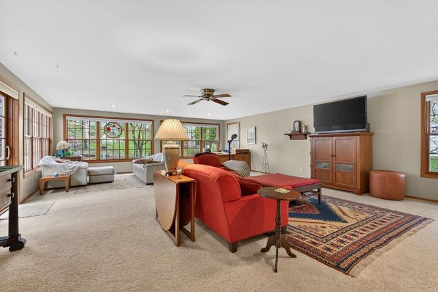 2429 MORNING STAR TRAIL, Green Bay, WI 54302