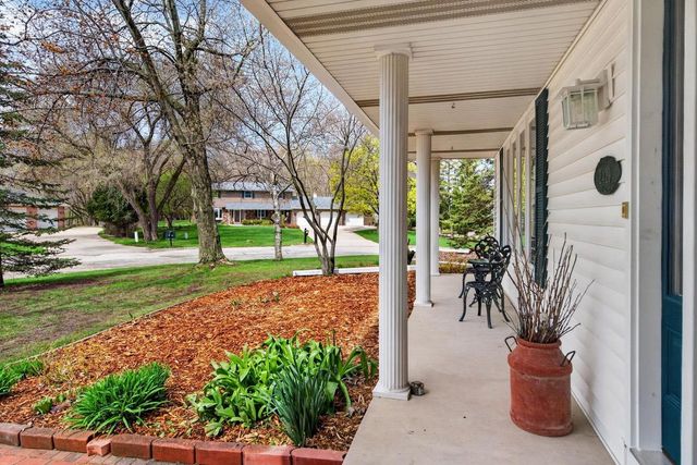 2429 MORNING STAR TRAIL, Green Bay, WI 54302