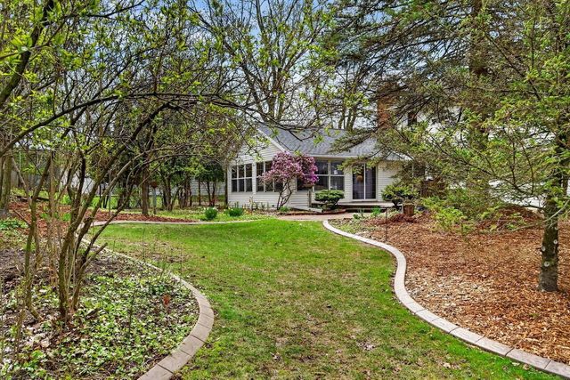 2429 MORNING STAR TRAIL, Green Bay, WI 54302
