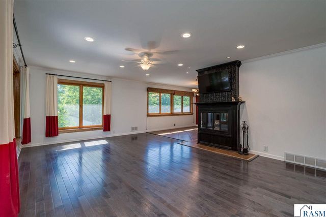 626 Austin Drive, St. Peter, MN 56082