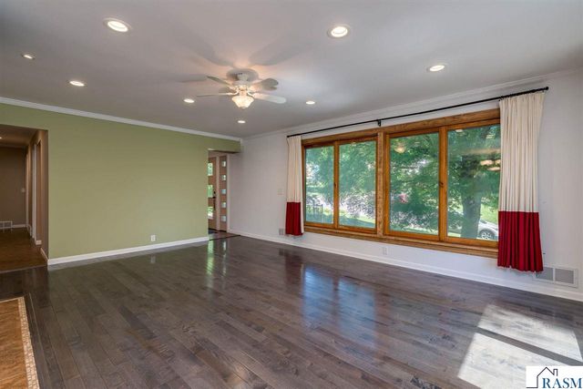 626 Austin Drive, St. Peter, MN 56082