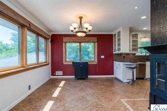 626 Austin Drive, St. Peter, MN 56082