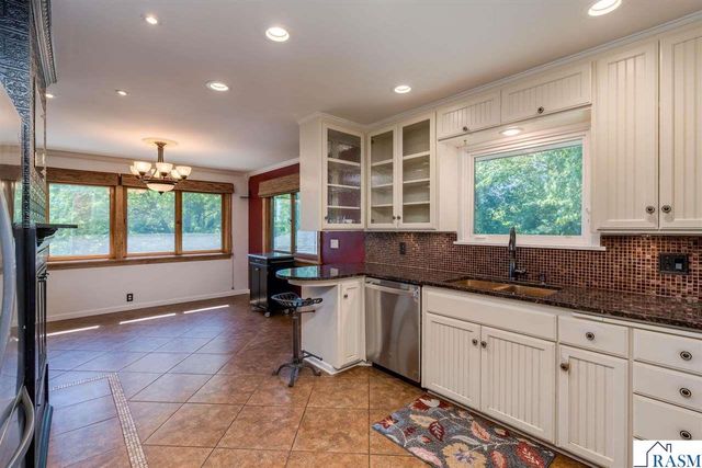 626 Austin Drive, St. Peter, MN 56082
