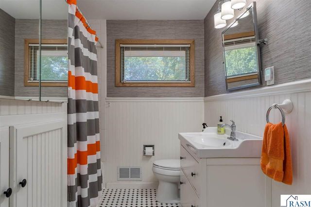 626 Austin Drive, St. Peter, MN 56082