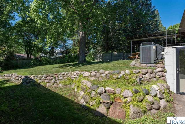 626 Austin Drive, St. Peter, MN 56082