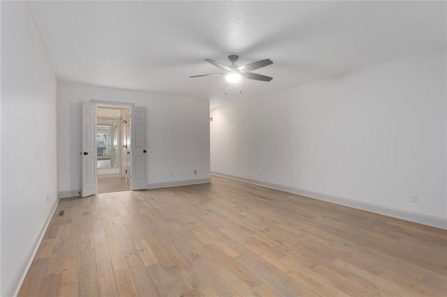 331 Westwoods Circle, Liberty, MO 64068