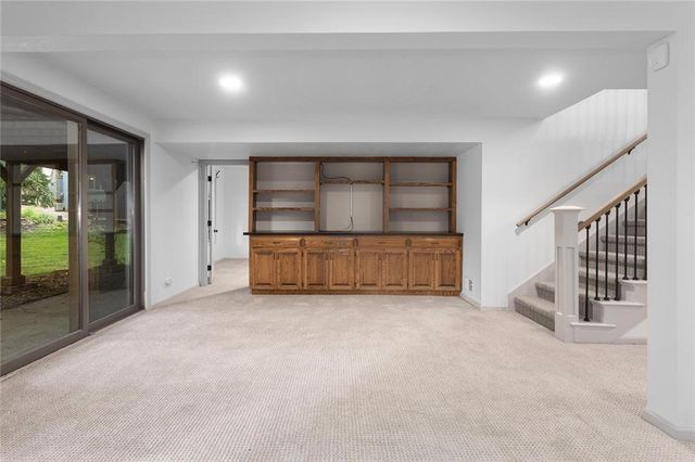 331 Westwoods Circle, Liberty, MO 64068