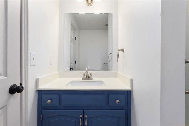 331 Westwoods Circle, Liberty, MO 64068