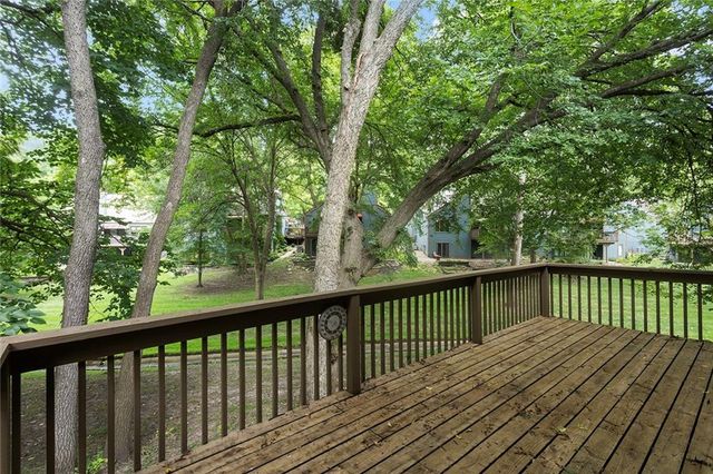 331 Westwoods Circle, Liberty, MO 64068