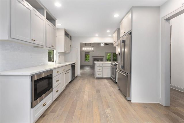 331 Westwoods Circle, Liberty, MO 64068