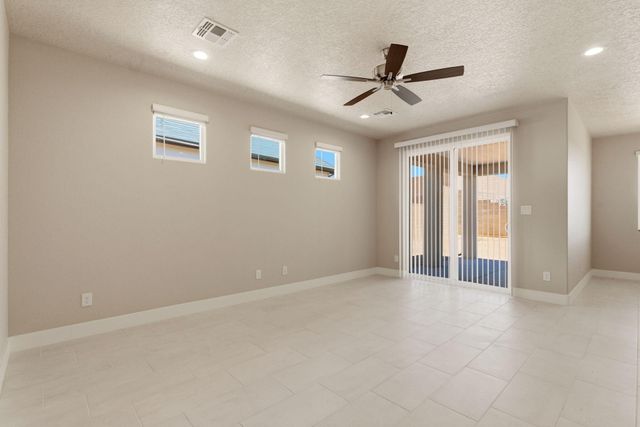 4305 Mountain Trail Loop NE, Rio Rancho, NM 87144