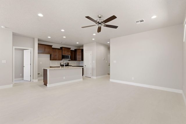 4305 Mountain Trail Loop NE, Rio Rancho, NM 87144
