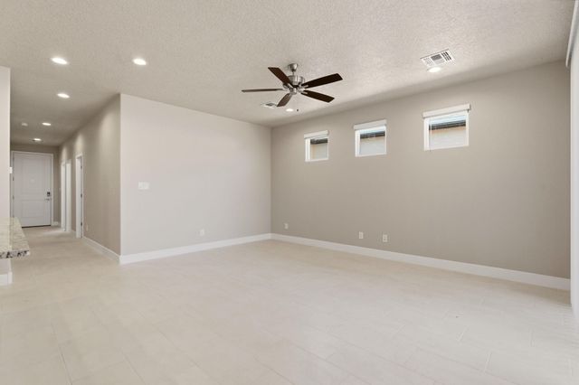4305 Mountain Trail Loop NE, Rio Rancho, NM 87144