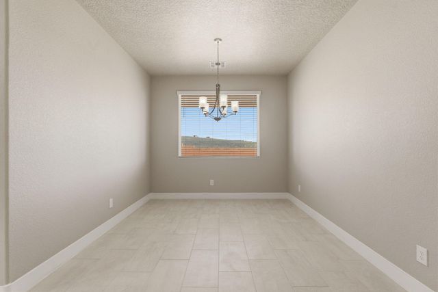 4305 Mountain Trail Loop NE, Rio Rancho, NM 87144