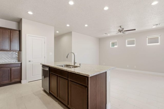 4305 Mountain Trail Loop NE, Rio Rancho, NM 87144