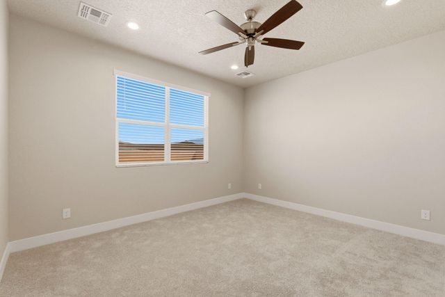4305 Mountain Trail Loop NE, Rio Rancho, NM 87144
