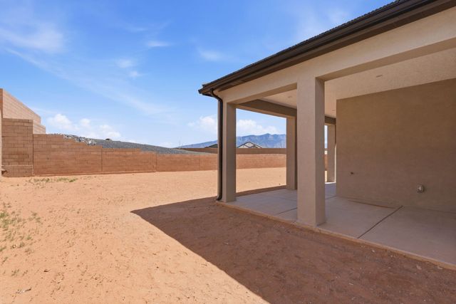 4305 Mountain Trail Loop NE, Rio Rancho, NM 87144