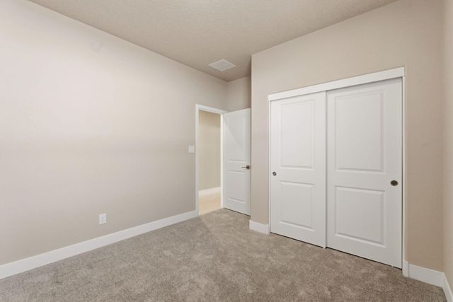 4305 Mountain Trail Loop NE, Rio Rancho, NM 87144