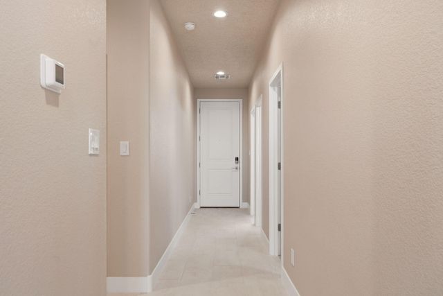 4305 Mountain Trail Loop NE, Rio Rancho, NM 87144