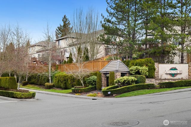 23809 SE 6th Street, Sammamish, WA 98074