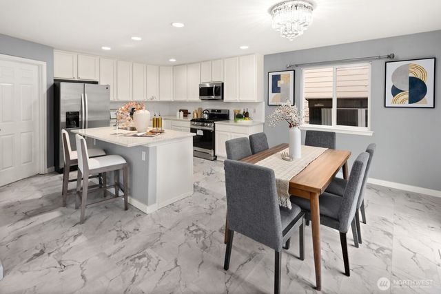 23809 SE 6th Street, Sammamish, WA 98074